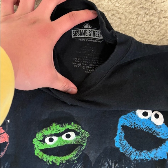Y2K Sesame Street Tee - Picture 3 of 3